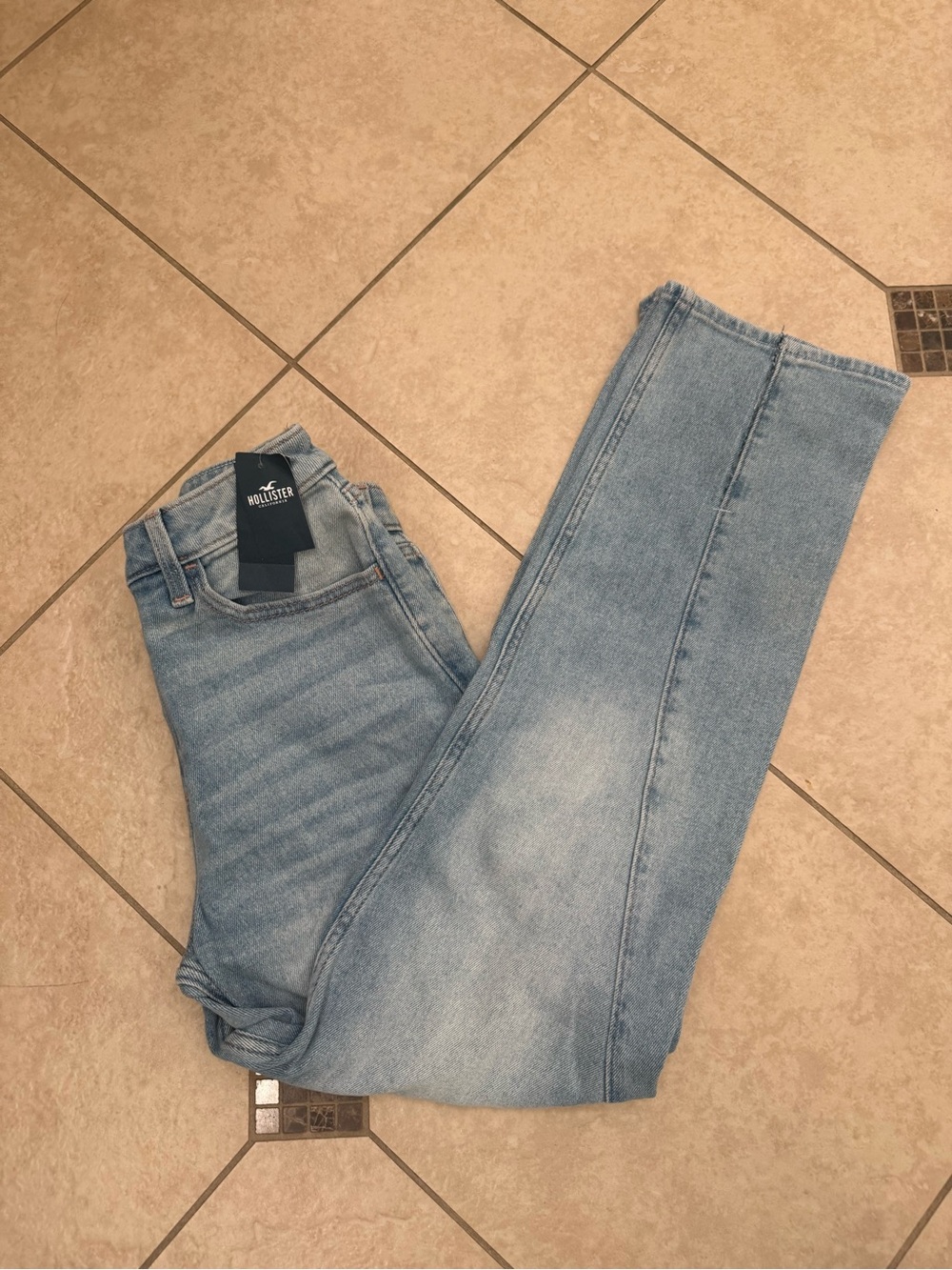 Hollister Women's Light Blue Jeans
